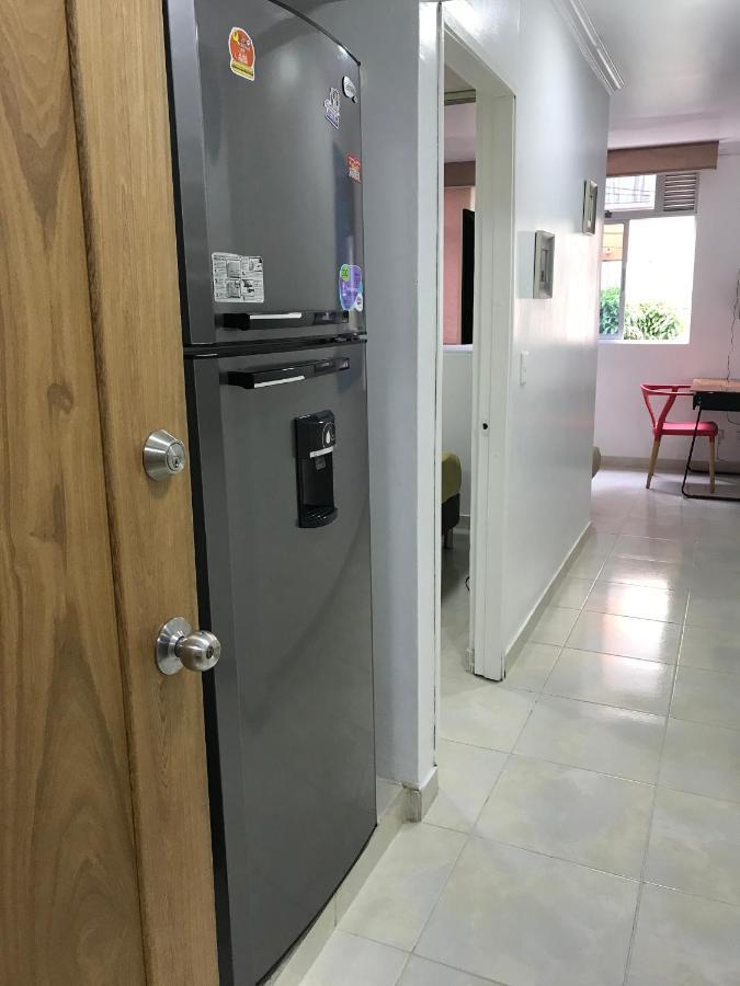 Apartamentos Amoblados Jg De La 70 Μεντεγίν Εξωτερικό φωτογραφία