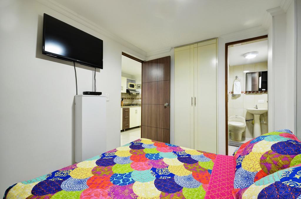 Apartamentos Amoblados Jg De La 70 Μεντεγίν Εξωτερικό φωτογραφία