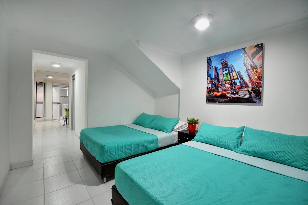 Apartamentos Amoblados Jg De La 70 Μεντεγίν Εξωτερικό φωτογραφία
