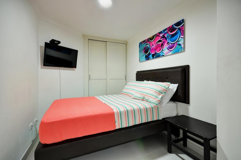 Apartamentos Amoblados Jg De La 70 Μεντεγίν Εξωτερικό φωτογραφία