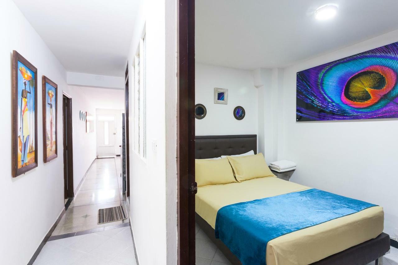 Apartamentos Amoblados Jg De La 70 Μεντεγίν Εξωτερικό φωτογραφία