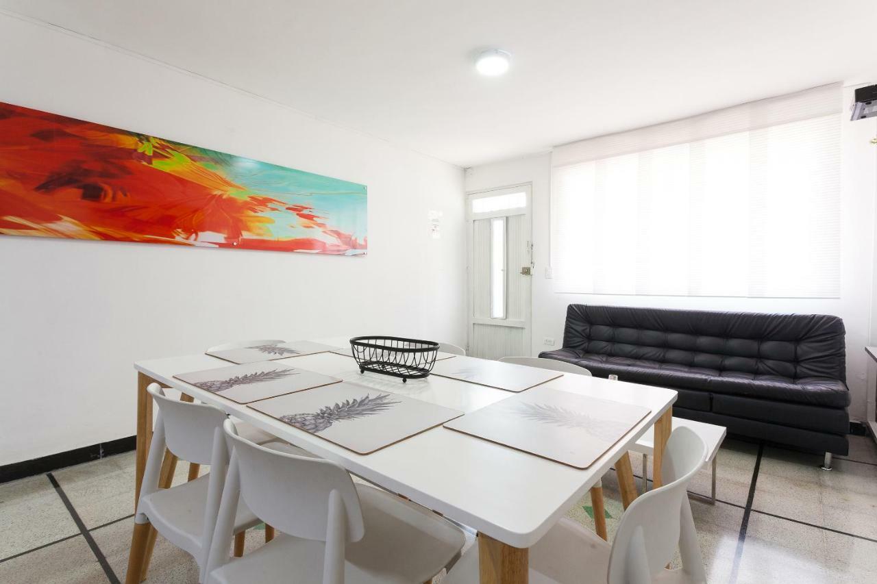 Apartamentos Amoblados Jg De La 70 Μεντεγίν Εξωτερικό φωτογραφία