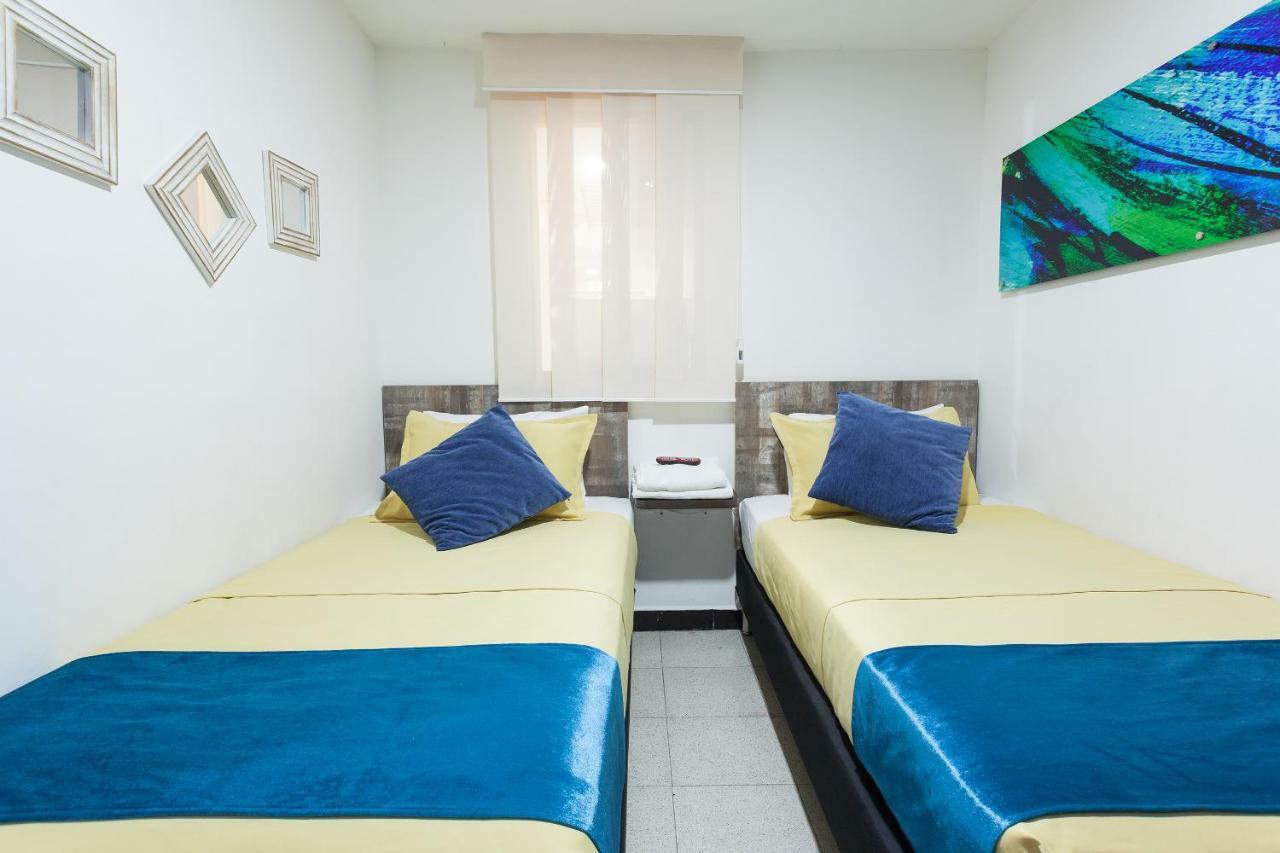 Apartamentos Amoblados Jg De La 70 Μεντεγίν Εξωτερικό φωτογραφία