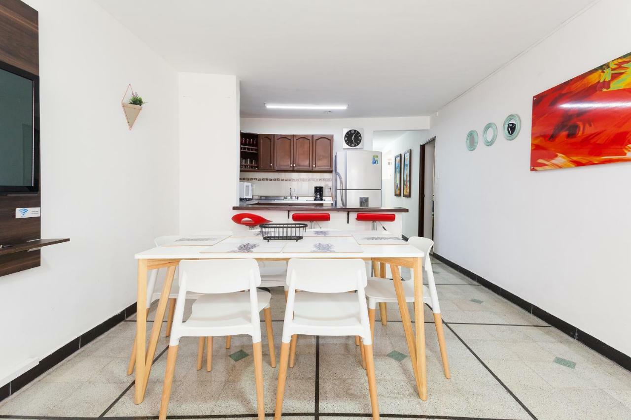 Apartamentos Amoblados Jg De La 70 Μεντεγίν Εξωτερικό φωτογραφία