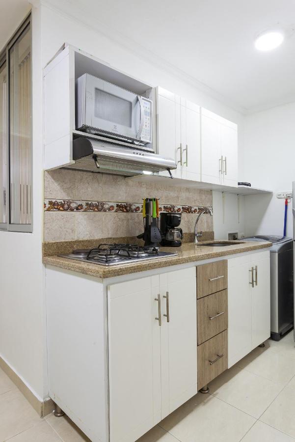 Apartamentos Amoblados Jg De La 70 Μεντεγίν Εξωτερικό φωτογραφία